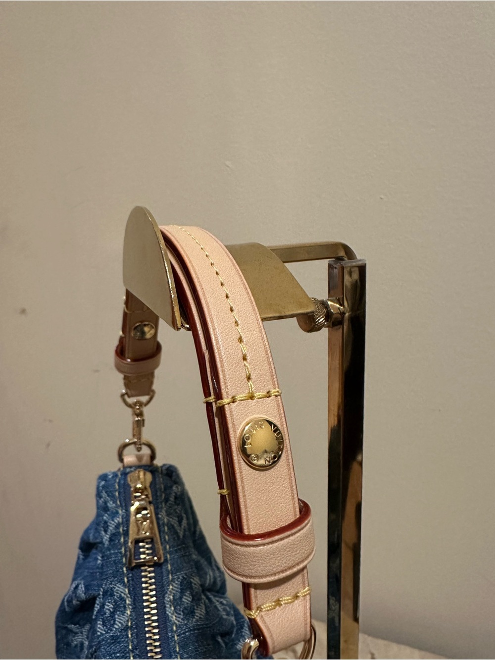 Louis Vuitton Pochette Valley in Denim Monogram - Picture 11 of 14